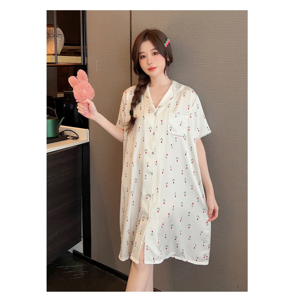 Đầm Ngủ Lụa LICERIA Kiểu Dáng Sơ Mi In Hoạ Tiết Nhẹ Mát Phong Cách Cá Tính | BigBuy360 - bigbuy360.vn