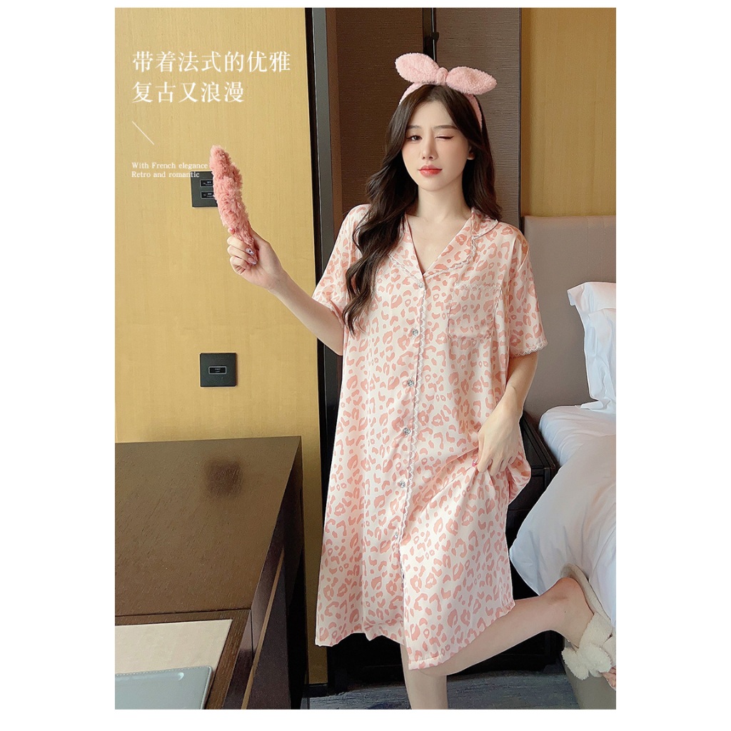 Đầm Ngủ Lụa LICERIA Kiểu Dáng Sơ Mi In Hoạ Tiết Nhẹ Mát Phong Cách Cá Tính | BigBuy360 - bigbuy360.vn