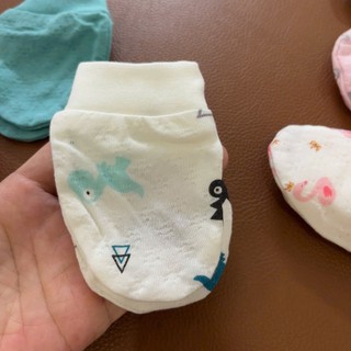 Set 2 đôi bao tay hoặc 1 đôi bao chân Lullaby