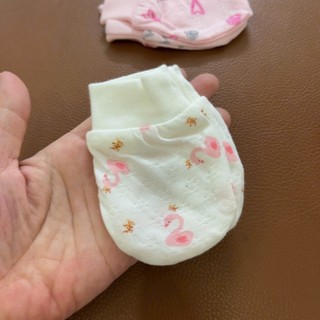 Set 2 đôi bao tay hoặc 1 đôi bao chân Lullaby