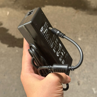 Adapter nguồn 15V 4A bóc thiết bị