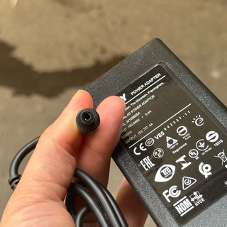 Adapter nguồn 15V 4A bóc thiết bị