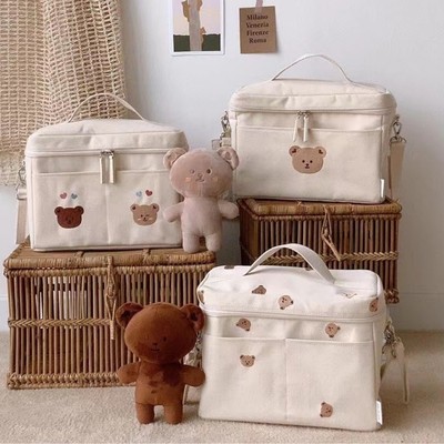 Túi Bỉm Sữa Đựng Đồ Cho Mẹ Bé Thêu Gấu Hàn KidAndMom Đa Năng Phong cách Hàn KT 30*15*22cm