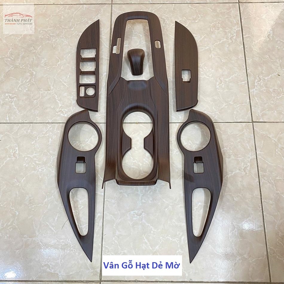 Toyota Cross, Ốp Nội Thất Vân Gỗ, Vân Đá Cao Cấp Xe Toyota Corolla Cross đời 2020-2023 và đời 2024-2