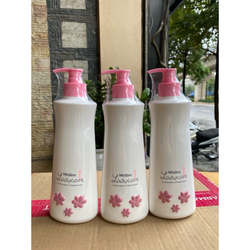 Dung dịch vệ sinh phụ nữ thái lan 400ml