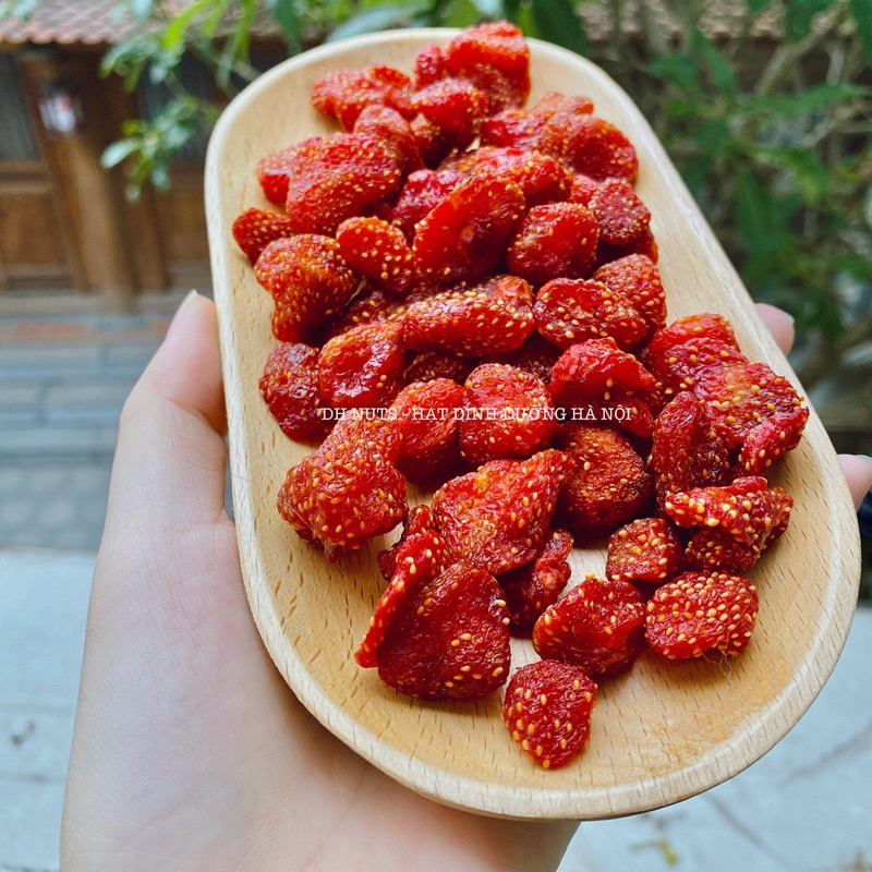 DÂU TÂY SẤY DẺO THÁI [ 300 GRAM]