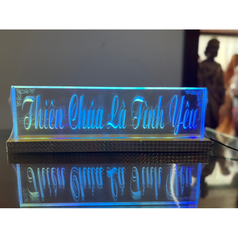 Chữ điện " Thiên Chúa Là Tình Yêu " | Đèn Led để bàn thờ Công Giáo | Đồ trang trí bàn thờ, kệ gỗ, tò