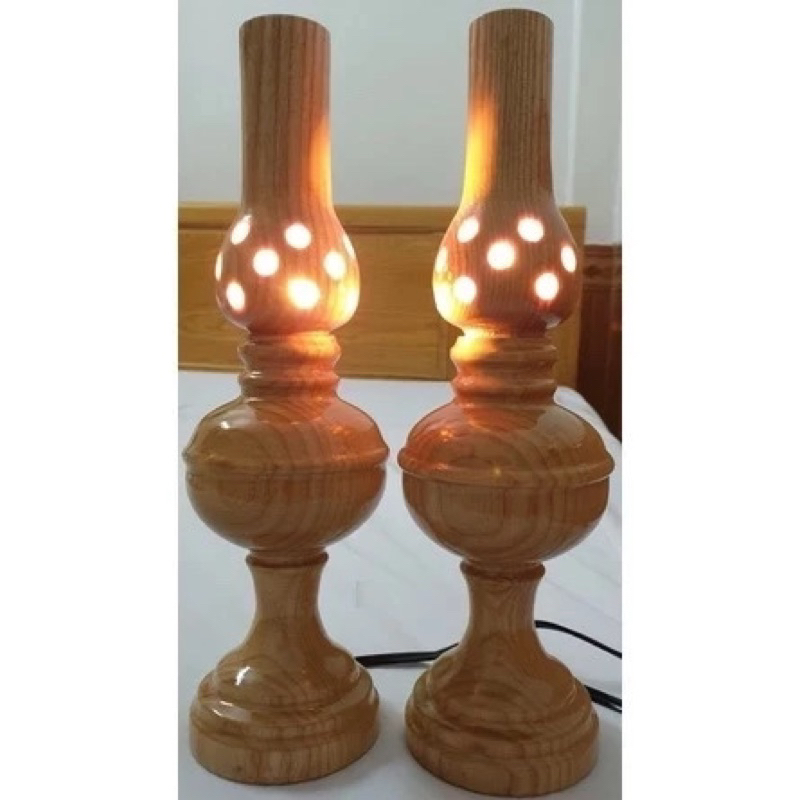 Đôi đèn thờ thiên chúa bằng gỗ sồi | Đôi đèn gỗ công giáo cao cấp để bàn thờ Chúa