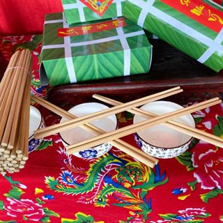 Đũa tre già vót tay thủ công, đũa tre ăn cơm xào nấu tự nhiên không hóa chất, chống mốc an toàn cho mọi gia đình