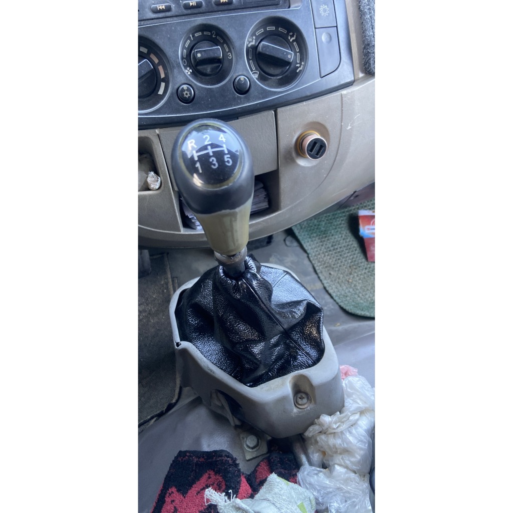 Chụp bụi cần số xe ben Thaco Forland 2 tấn 5 da bò thật không bong nổ da Bao da chắn bụi cần số Thac