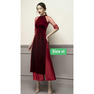 Áo dài cách tân nhung phối tay kèm quần.