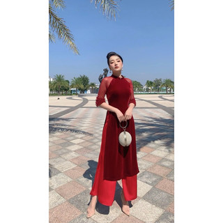 Áo dài cách tân nhung phối tay kèm quần.
