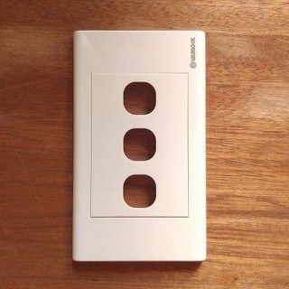 MẶT 3 CÔNG TẮC SINO - S18