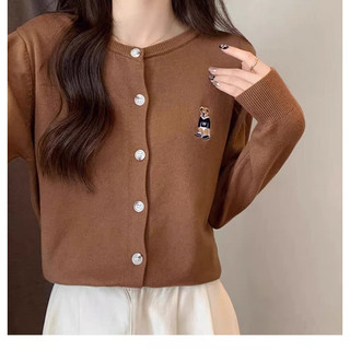 áo len gấu thêu