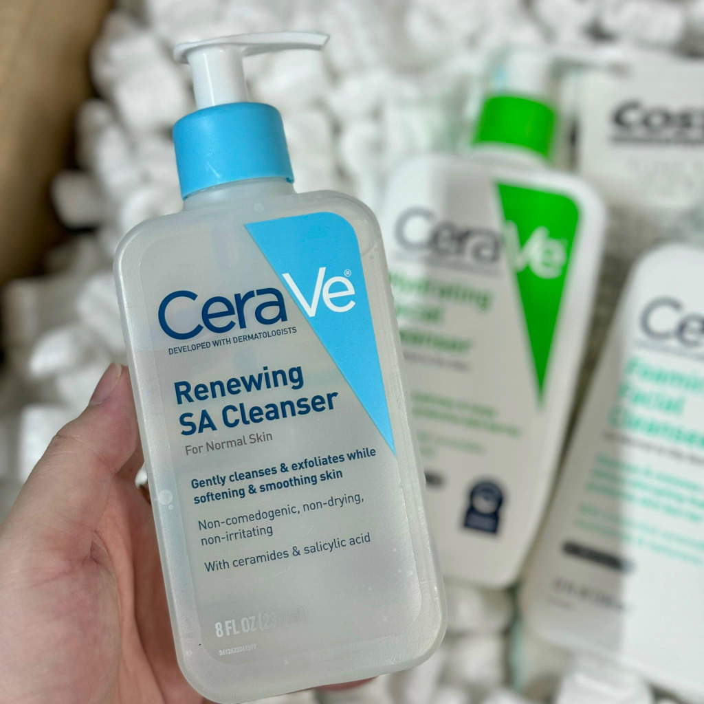 Sữa rửa mặt CeraVe Renewing SA Cleanser dịu nhẹ