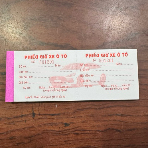 Phiếu giữ xe ô tô (Cuốn)