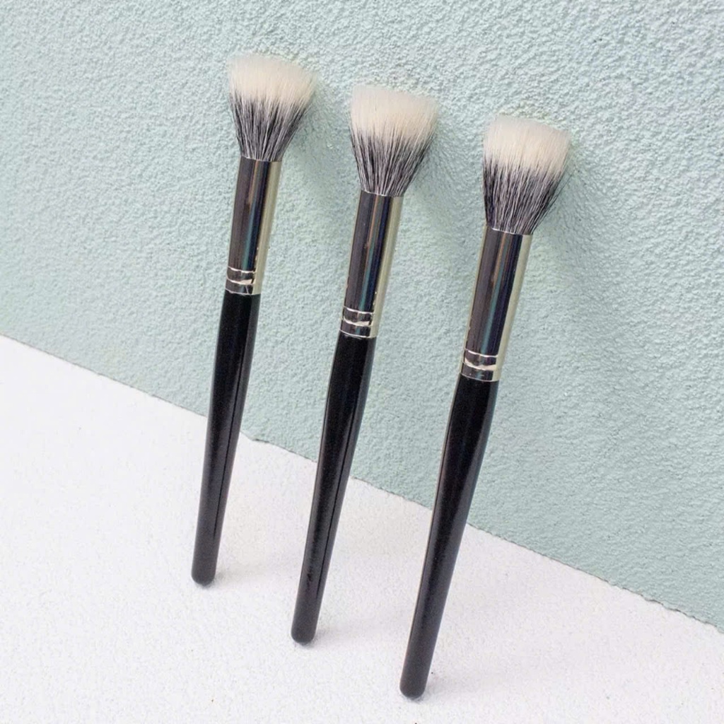 Cọ Má Hồng GUVIET Lông Thưa Giúp Đánh Má Siêu Tự Nhiên Mà Không Lo Bị Bết