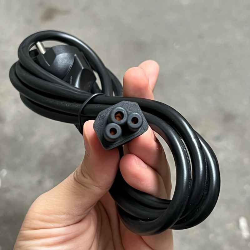 Dây nguồn máy chiếu phim 3 lỗ tròn