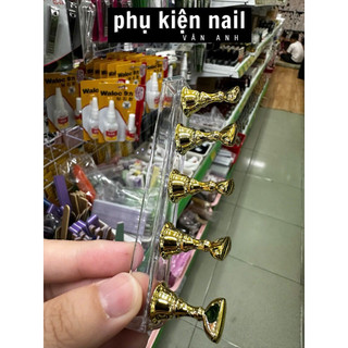 Set 5 chiếc đế gắn móng giả tập vẽ nail - đế nam châm gắn móng mẫu chuyên dụng