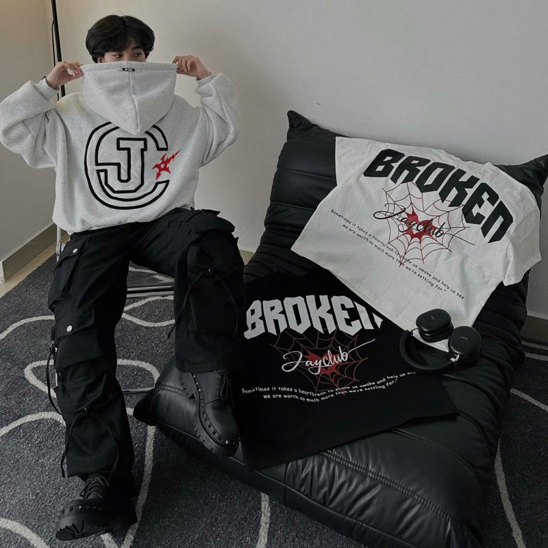 HEART BROKEN tee BOXY - Áo thun cổ tròn form rộng nam nữ unisex màu ĐEN/TRẮNG 🖤 Áo phông boxy Brand Jaystoree | BigBuy360 - bigbuy360.vn