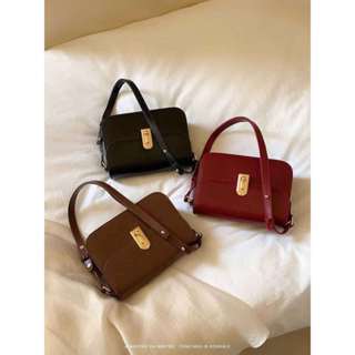 Túi kẹp nách nữ Chio cúc dáng vuông Chuẩn đẹp thời trang