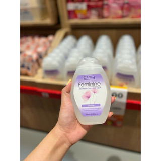 Dung dịch vệ sinh phụ nữ Beauty Formulas 250ml Thái Lan dịu nhẹ