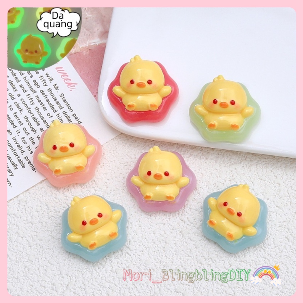 (C590) Phụ Kiện Charm Hình Vịt Vàng Nằm Trên Phao [Không Nút Gắn]