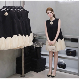 Đầm Váy Bí Baby Doll Đen Sát Nách Dáng Suông Đính Hoa Trà Phối Voan Bồng Bềnh