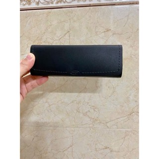 Hộp đựng kính bằng nhựa cao cấp màu đen bảo vệ kính