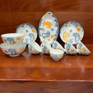 Bộ KHỦNG LONG tô chén dĩa có vân sọc dày dặn, họa tiết dễ thương men sáng đẹp (Có 2 phân loại: Bộ 11 món, Bộ 13 món)