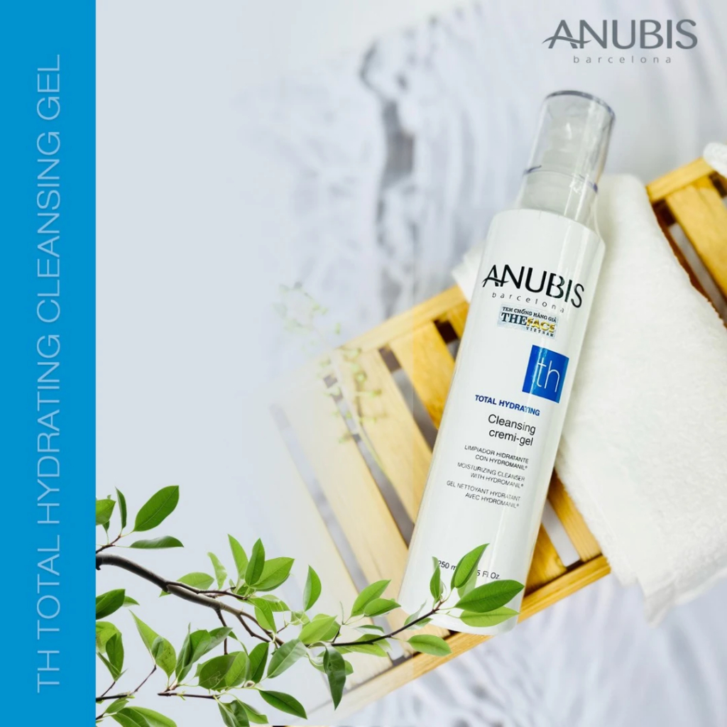 Sữa rửa mặt dạng gel cho da yếu, tổn thương ANUBIS Total Hydrating Cleansing Gel 250ml