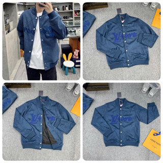 Áo Khoác Bomber Nam Eo Vì Màu Xanh Mới Thêu Logo Ngực Hot Hit - Áo Khoác Nam Lờ Vê Cao Cấp