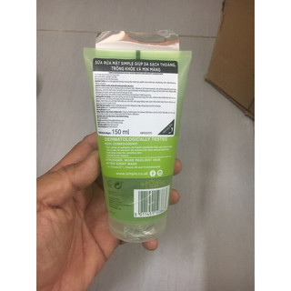 sữa rửa mặt Simple gel 150ml
