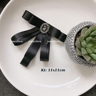 Tag Nơ Cài Cổ Áo Váy
