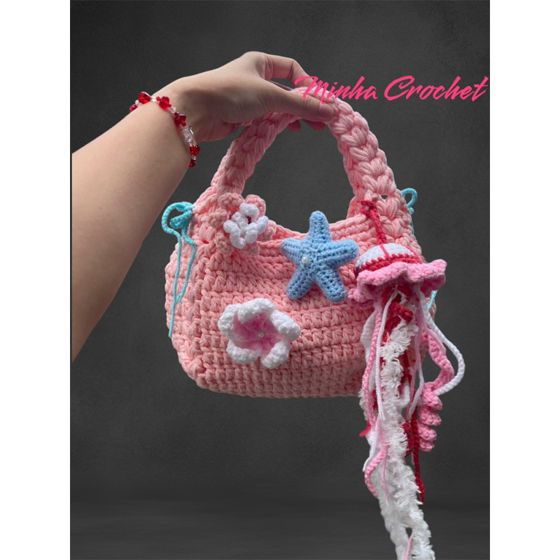túi len handmade đi biển (đã bao gồm hoa sứ, nơ, sao biển, sứa biển) nhiều phụ kiện
