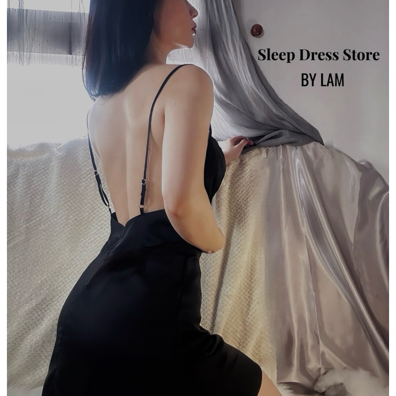 Váy ngủ lụa Mia Dress, thiết kế khoét eo quyến rũ, sử dụng chất liệu cao cấp. Sleep Dress by Lam