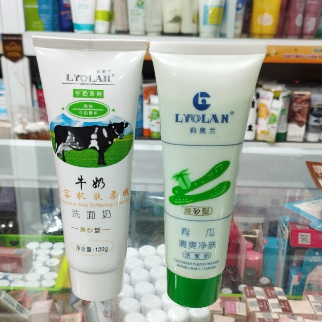Sữa Rửa Mặt Bò Lyolan 120g