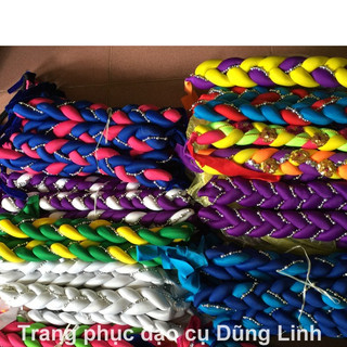Vấn đội đầu, mấn áo dài, chụp hình