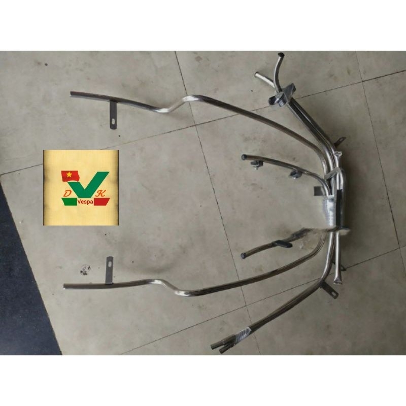 khung bảo vệ vespa