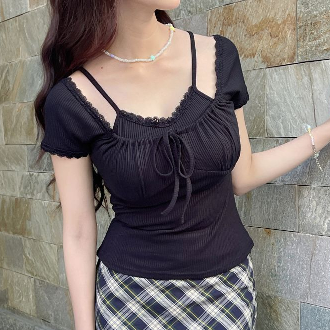 Áo thun nữ thiết kế 2 lớp phối viền ren chiết eo - Lyna Top