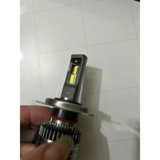 Bóng pha H4 LED siêu sáng. Bóng pha ô tô E5 MITRA (giá 2 cái)
