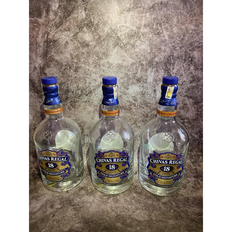 vỏ chai rượu chivas 18
