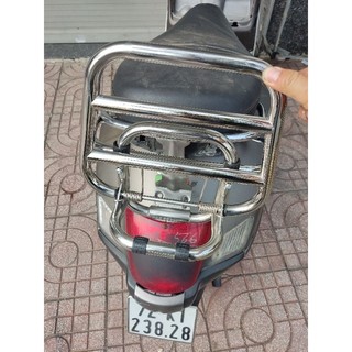 Ba ga sau vespa gts