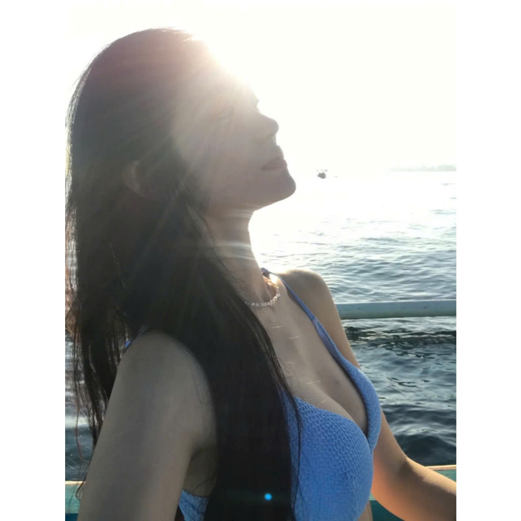 (Sẵn) Bikini đi biển 2 mảnh màu xanh biển, có sẵn mút | BigBuy360 - bigbuy360.vn