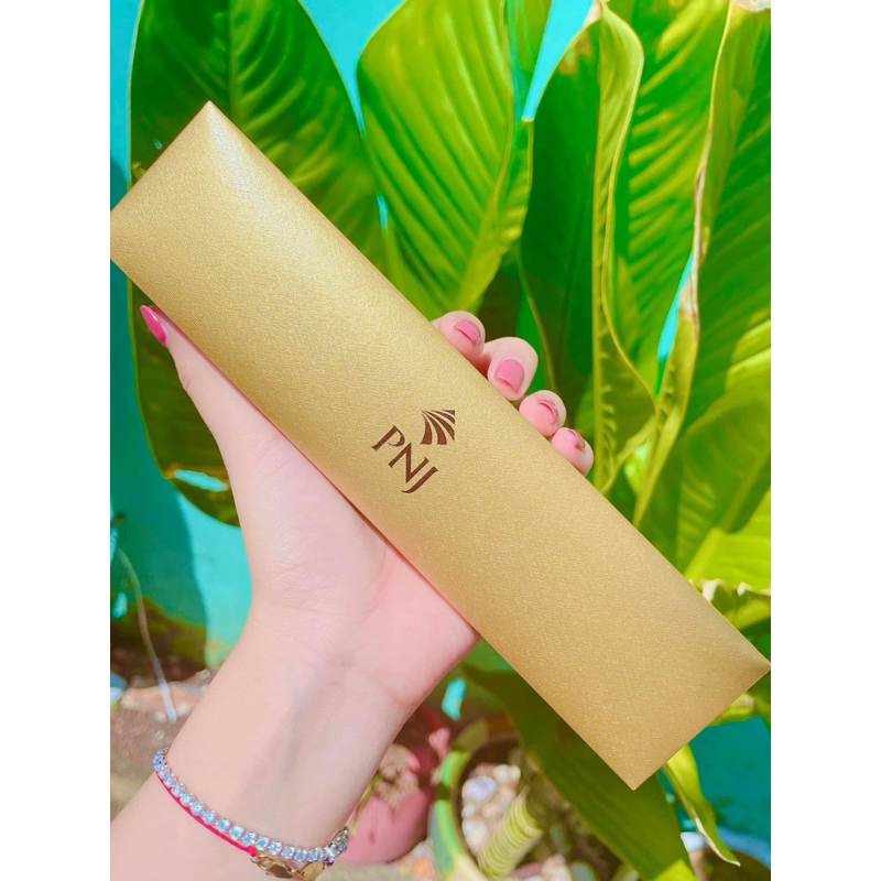 Hộp PNJ đựng lắc hoặc dây chuyền