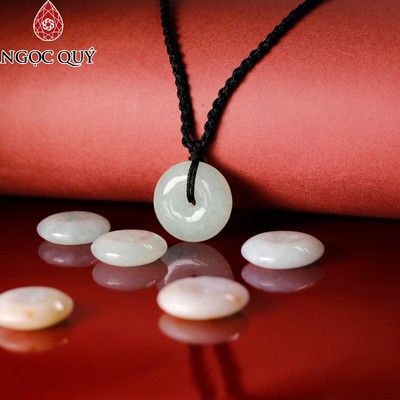 Mặt dây chuyền cẩm thạch - Dây chuyền đồng điếu cẩm thạch type A - khấu bình an phỉ thúy chấp nếp băng - Ngọc Quý