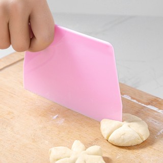 Miếng Cắt Bột, Chà Láng Hình Thang
