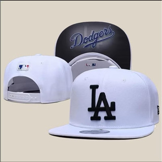 Nón kết snapback -- mũ lưỡi trai hiphop in chữ kết thể thao