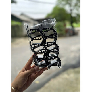 Sỉ 12 chiếc Cặp càng cua ba răng đen vàng giá sỉ - SP000741