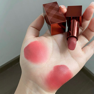 [Holiday Limited] Son Burberry Kisses Matte 93, 39 vỏ vàng/vỏ đỏ